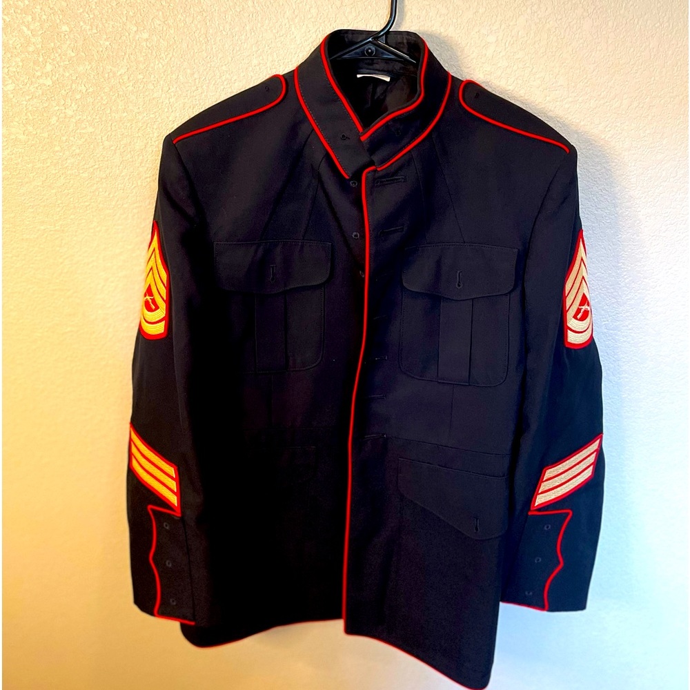 United States Marine Gunnar’s Sergeant jacket